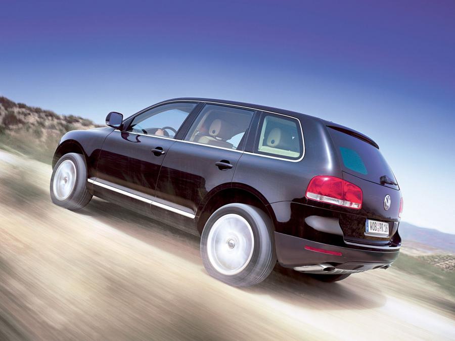  Volkswagen Touareg V6 TDi 2004 года  (фото 6 из 9)